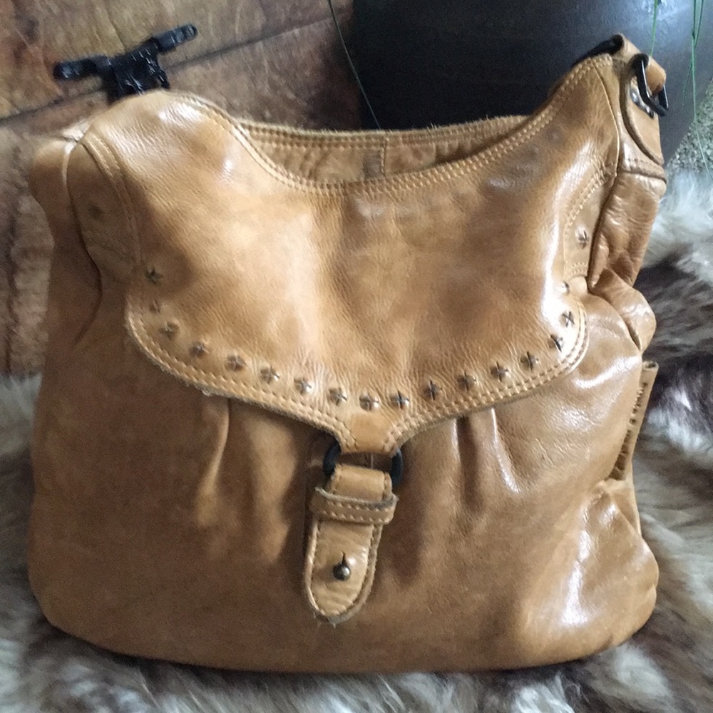 Aunt’s & Uncles Leather Shoulder Bag